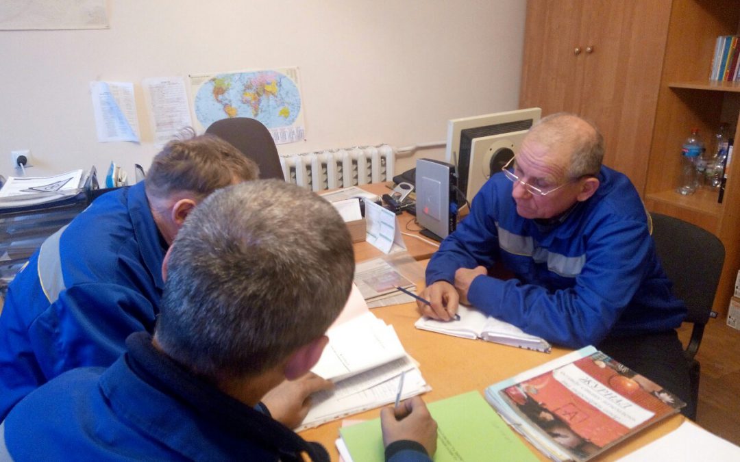 Керівництво ТОВ “РКДЗ”/ТДВ “Рокитнянський спецкар’єр” провело планову перевірку журналів з охорони праці та пожежної безпеки всіх цехів.