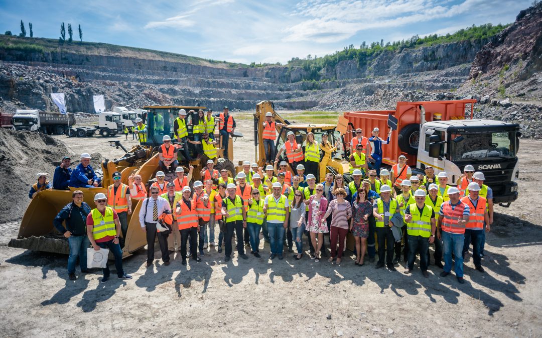 Тест-драйв техніки Scania і Caterpillar в Рокитнянському СПЕЦКАР’ЄРІ /ТОВ “РКДЗ”